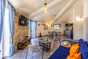 Island Getaway Heritage House